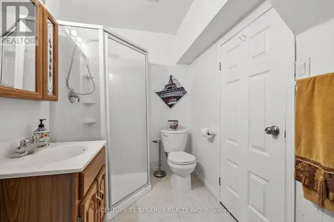 1826 Hennessy Crescent Ottawa ON K4A 3X8