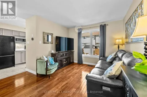 1826 Hennessy Crescent Ottawa ON K4A 3X8