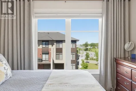 543 Labrador Crescent Ottawa ON K1T 0R4