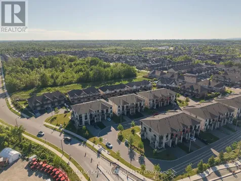 543 Labrador Crescent Ottawa ON K1T 0R4