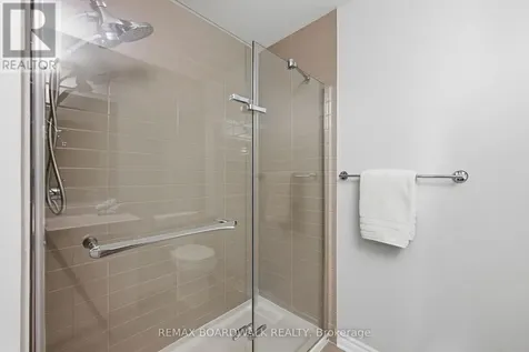 543 Labrador Crescent Ottawa ON K1T 0R4