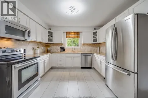 501 Green Valley Drive Tecumseh ON N8N 4C2