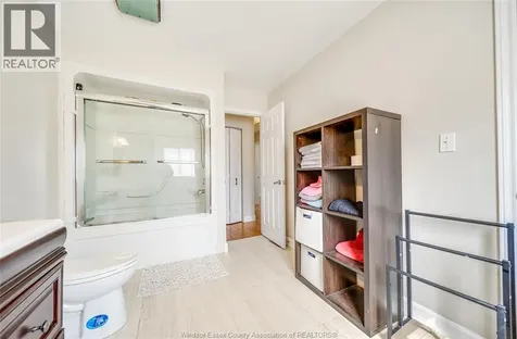 501 Green Valley Drive Tecumseh ON N8N 4C2