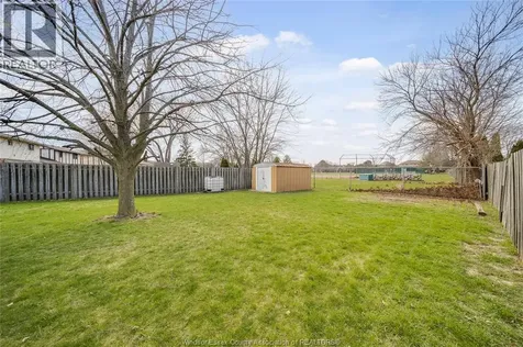 501 Green Valley Drive Tecumseh ON N8N 4C2