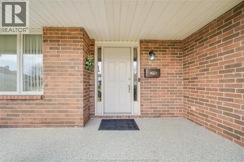 501 Green Valley Drive Tecumseh ON N8N 4C2