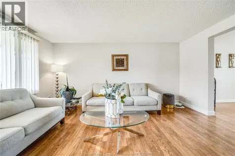 501 Green Valley Drive Tecumseh ON N8N 4C2