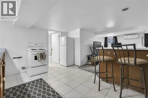 530-532 Campbell Avenue Windsor ON N9B 2H4