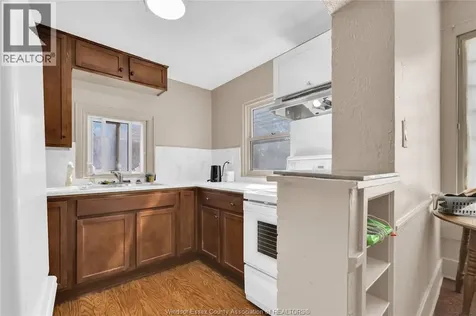 530-532 Campbell Avenue Windsor ON N9B 2H4
