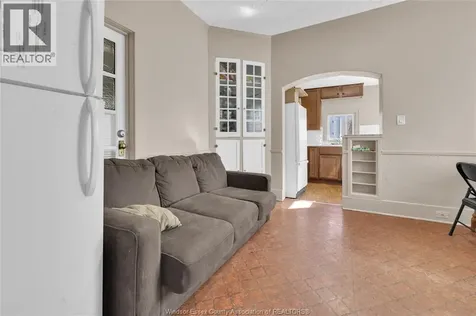 530-532 Campbell Avenue Windsor ON N9B 2H4