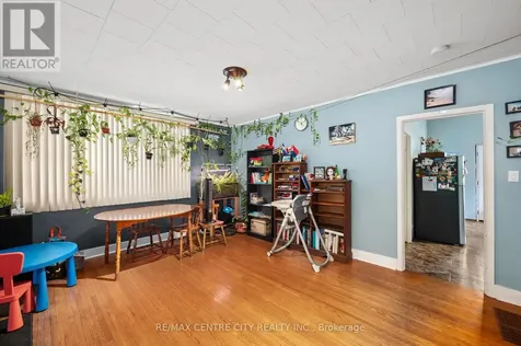 43 Devonshire Place St. Thomas ON N5R 3N2