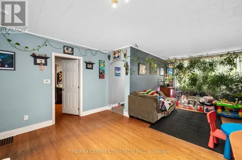 43 Devonshire Place St. Thomas ON N5R 3N2