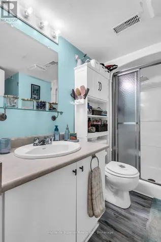 139 Brighton Street Waterloo ON N2J 4Z5
