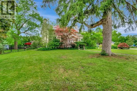 142 Glenmorris Street Cambridge ON N1S 2Z5