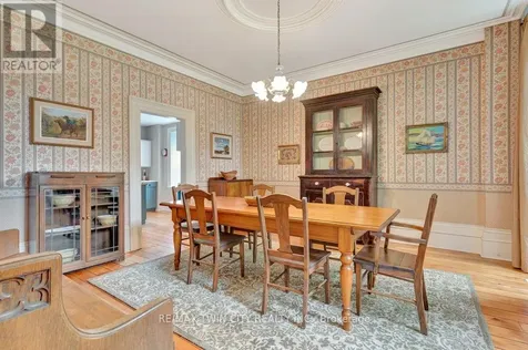 142 Glenmorris Street Cambridge ON N1S 2Z5