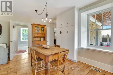 142 Glenmorris Street Cambridge ON N1S 2Z5