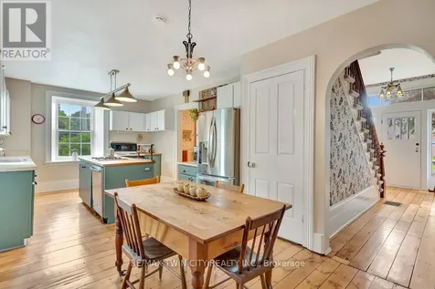 142 Glenmorris Street Cambridge ON N1S 2Z5