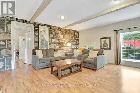 142 Glenmorris Street Cambridge ON N1S 2Z5