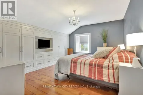 142 Glenmorris Street Cambridge ON N1S 2Z5