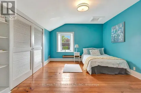 142 Glenmorris Street Cambridge ON N1S 2Z5