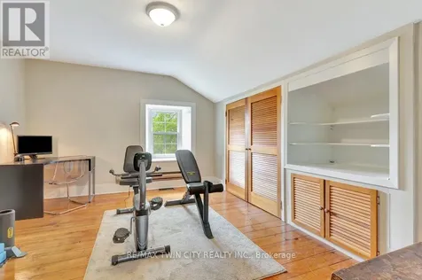 142 Glenmorris Street Cambridge ON N1S 2Z5