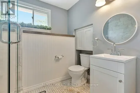 142 Glenmorris Street Cambridge ON N1S 2Z5