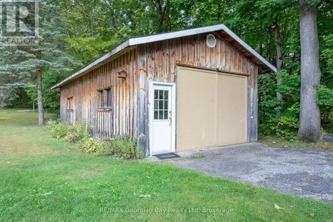 1034 Pine Grove Road Penetanguishene ON L9M 2B5
