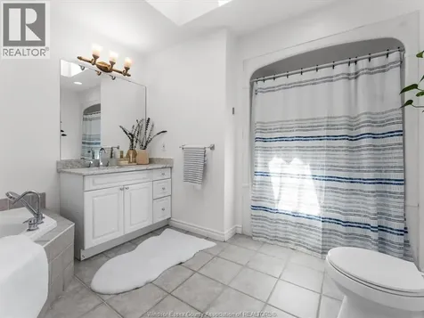 4235 Providence Crescent Windsor ON N9G 2V3