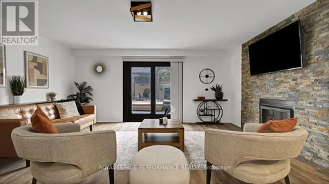 510 Foxview Place Ottawa ON K1K 4C4