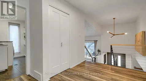 510 Foxview Place Ottawa ON K1K 4C4