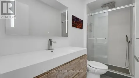 510 Foxview Place Ottawa ON K1K 4C4