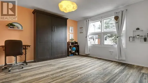 510 Foxview Place Ottawa ON K1K 4C4