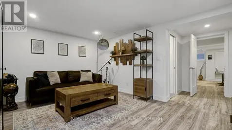 510 Foxview Place Ottawa ON K1K 4C4