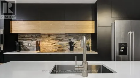 510 Foxview Place Ottawa ON K1K 4C4
