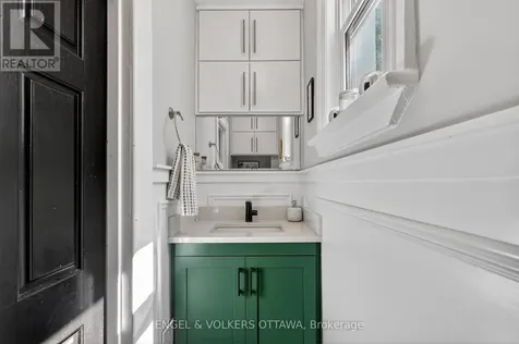 438 Byron Avenue Ottawa ON K1Z 6Z4