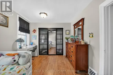 438 Byron Avenue Ottawa ON K1Z 6Z4