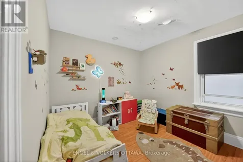 438 Byron Avenue Ottawa ON K1Z 6Z4