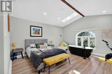 438 Byron Avenue Ottawa ON K1Z 6Z4
