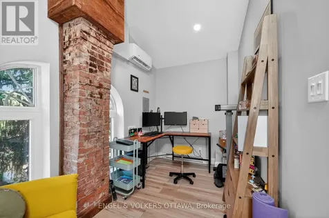438 Byron Avenue Ottawa ON K1Z 6Z4