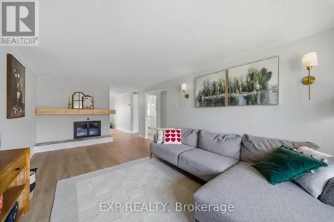 2333 Cotters Crescent Ottawa ON K1V 8Y7