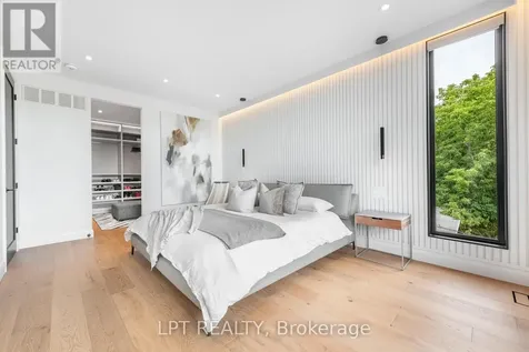 322 Perrier Avenue Ottawa ON K1L 5C7