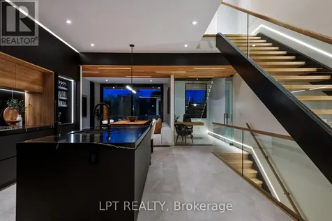 322 Perrier Avenue Ottawa ON K1L 5C7