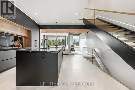 322 Perrier Avenue Ottawa ON K1L 5C7