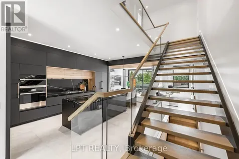 322 Perrier Avenue Ottawa ON K1L 5C7