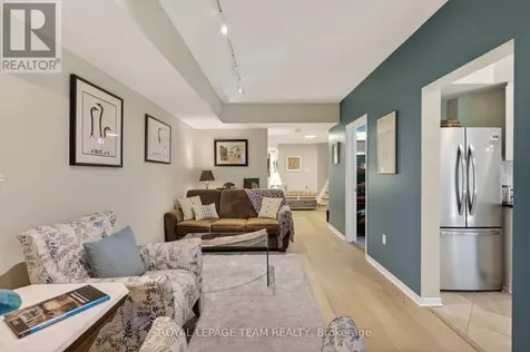 91 Robson Court Ottawa ON K2K 2W1