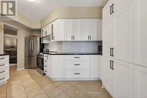 91 Robson Court Ottawa ON K2K 2W1