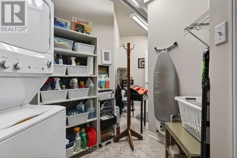 91 Robson Court Ottawa ON K2K 2W1