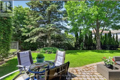 91 Robson Court Ottawa ON K2K 2W1