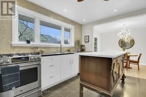 731 Dovercourt Avenue Ottawa ON K2A 0W9