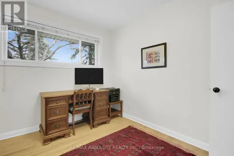 731 Dovercourt Avenue Ottawa ON K2A 0W9