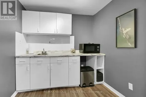 731 Dovercourt Avenue Ottawa ON K2A 0W9